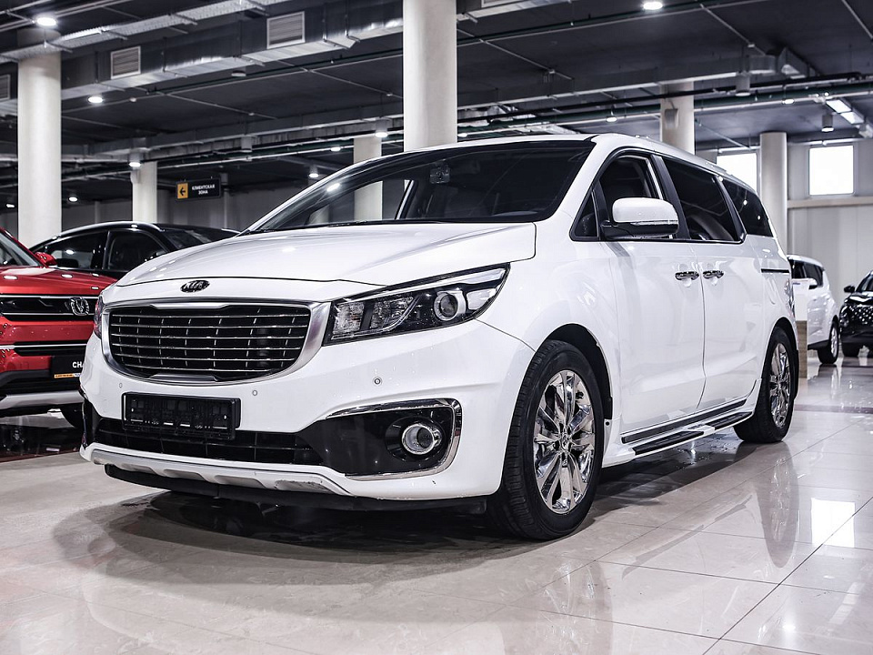 Kia Carnival